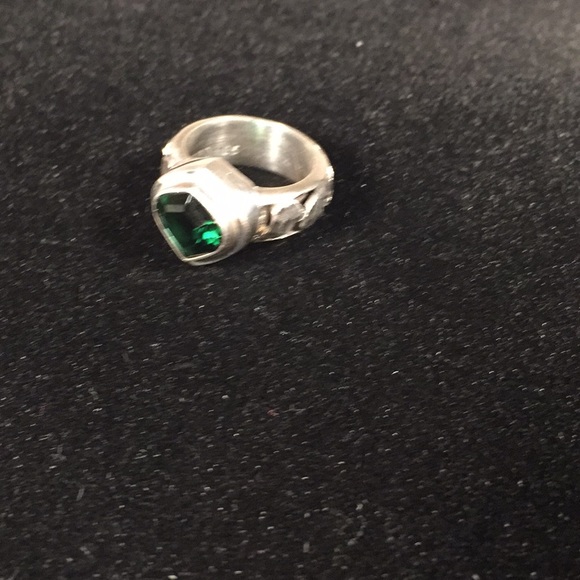 Lori Bonn Silver & Emerald Green Tourmaline Ring - Picture 5 of 5